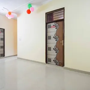 Oyo Flagship Apple Green Zirakpur