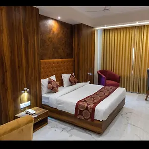 Hotel The Jewels, Zirakpur